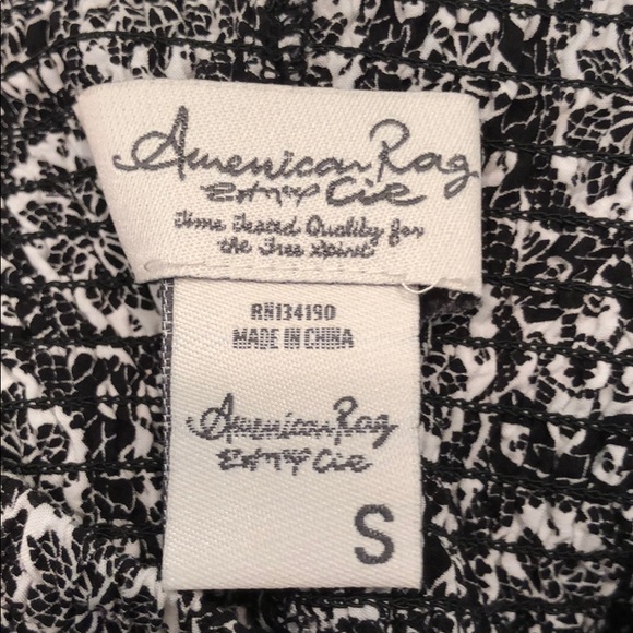 Floral shorts - Picture 3 of 3